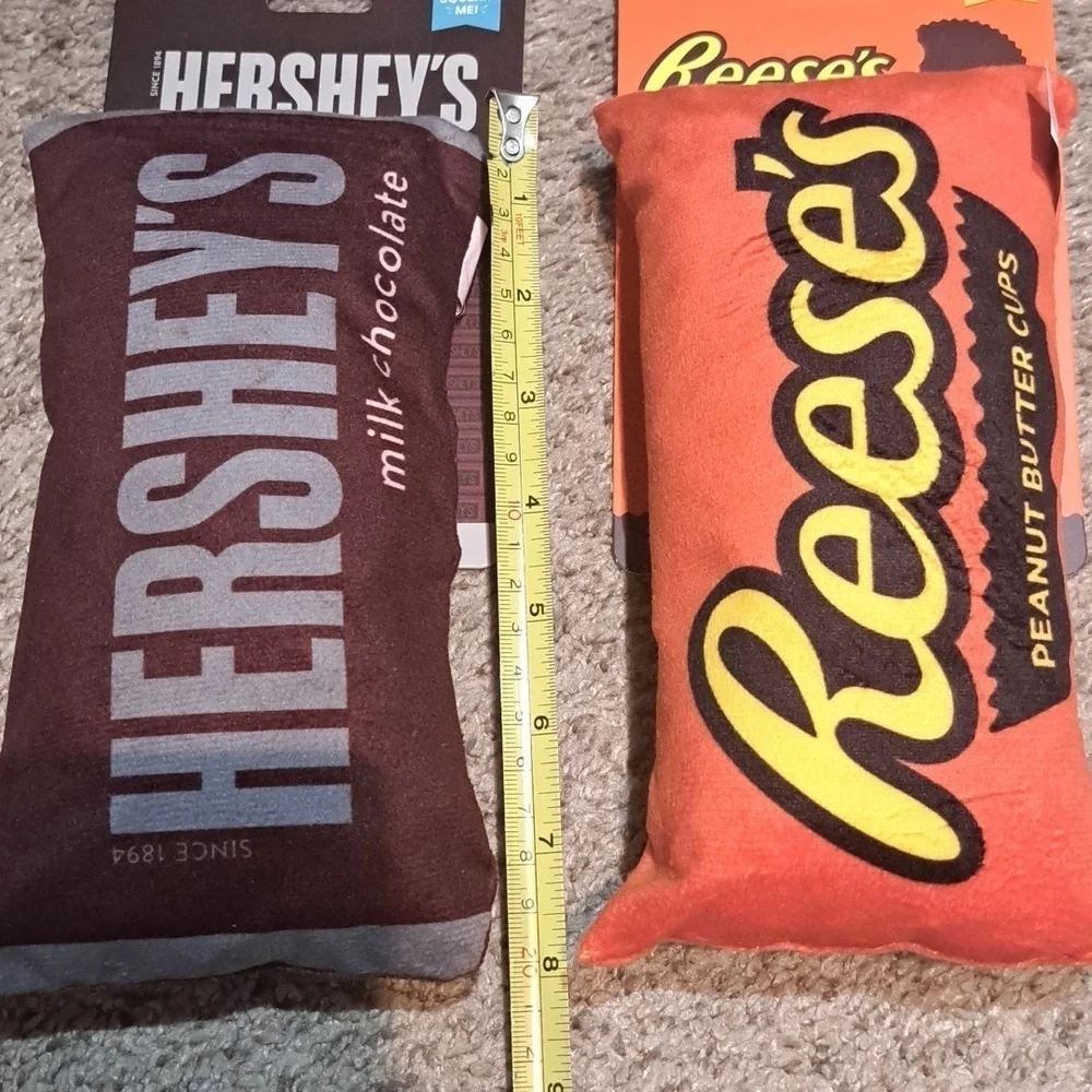 (3) HERSHEY'S DOG LOVERS pet squeaky toys!